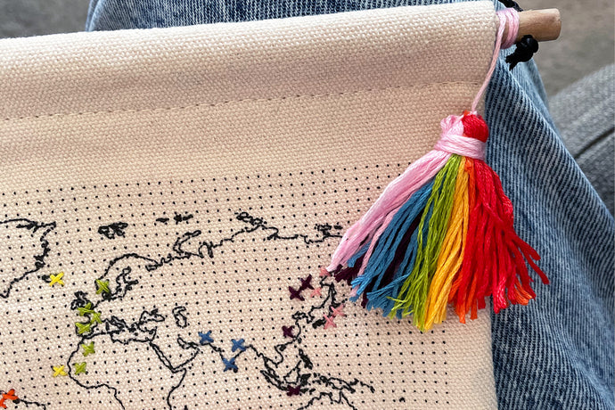 How to make a rainbow threads tassel 🌈 DIY